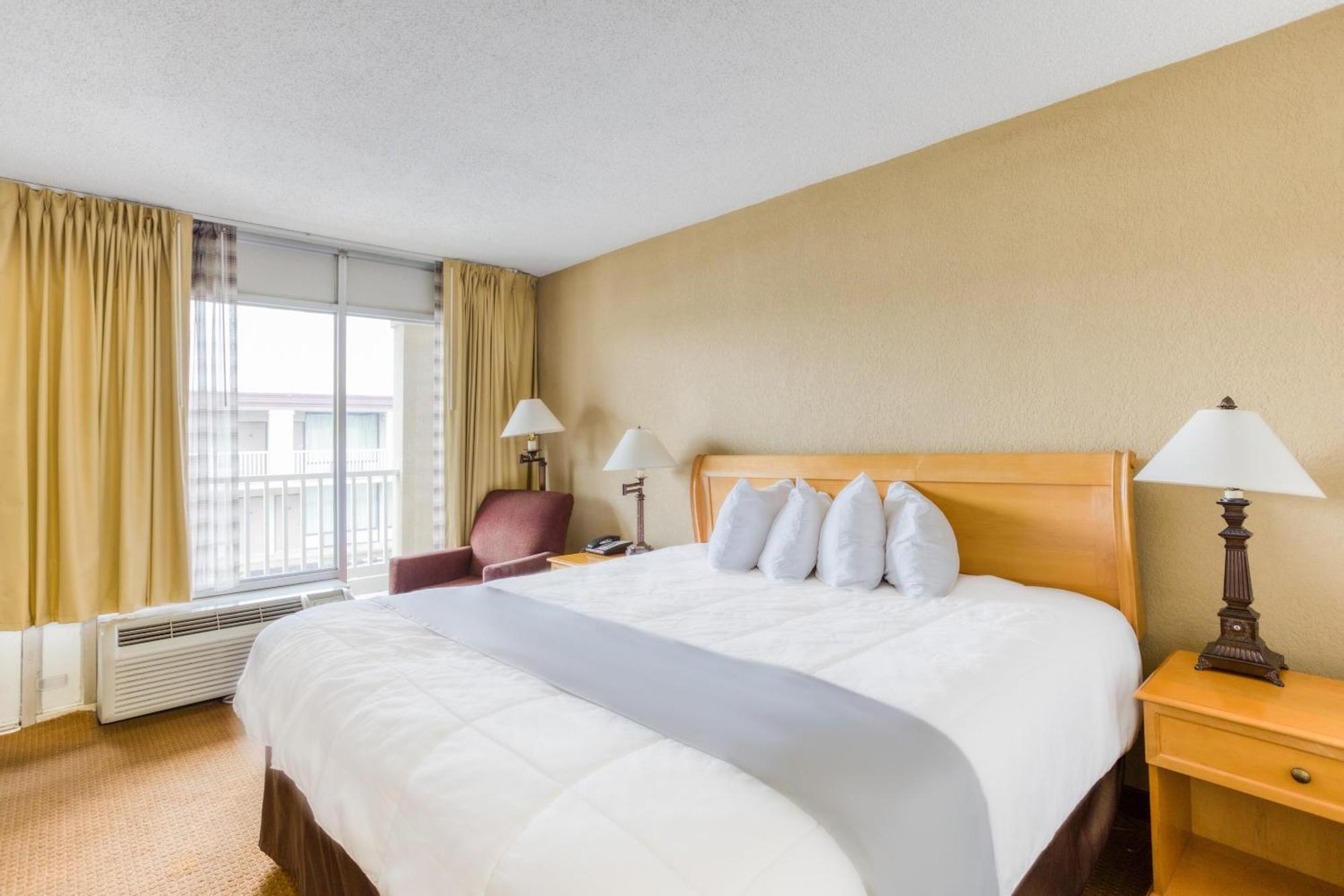 Отель Oyo Townhouse Owensboro West Экстерьер фото